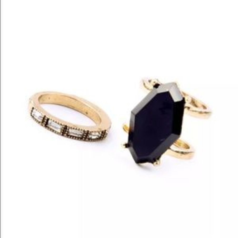 NEW!! Gorgeous Ring Set